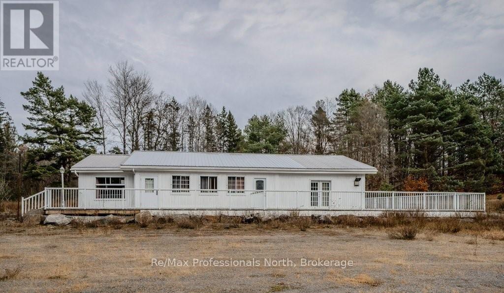 2180-2186 Highway 141, Muskoka Lakes, Ontario  P0B 1M0 - Photo 40 - X12409713