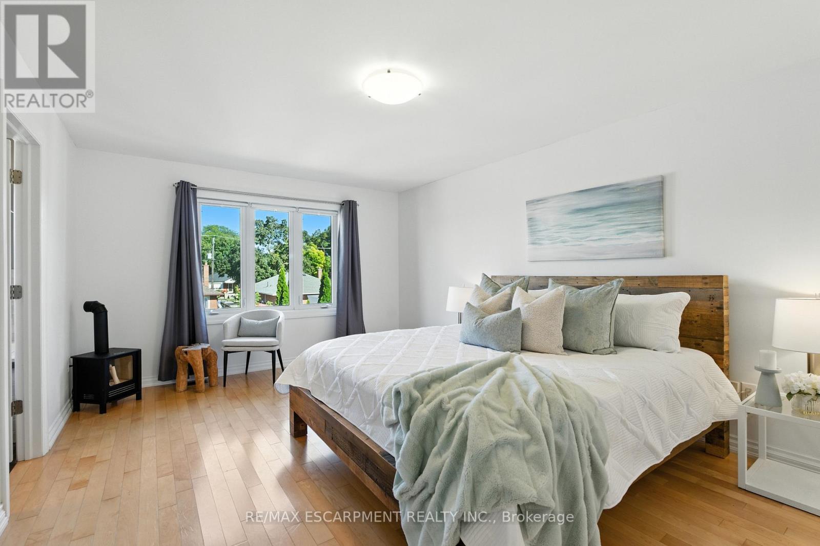 219 Delta Street, Toronto, Ontario  M8W 4E7 - Photo 20 - W12411727