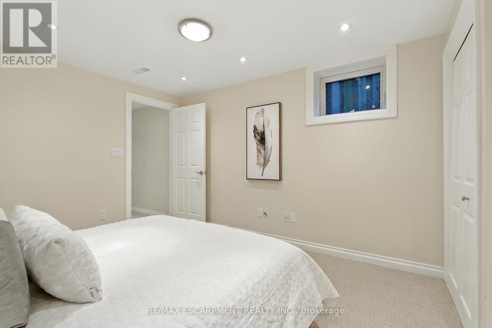 219 Delta Street, Toronto, Ontario  M8W 4E7 - Photo 34 - W12411727