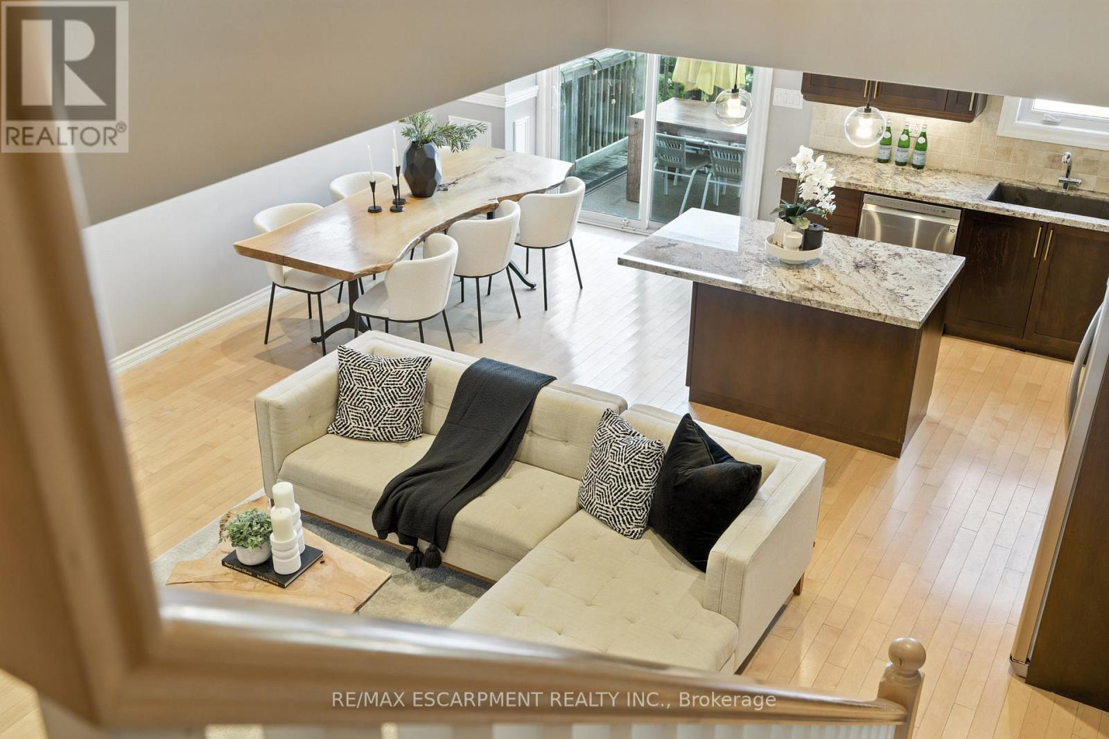 219 Delta Street, Toronto, Ontario  M8W 4E7 - Photo 6 - W12411727