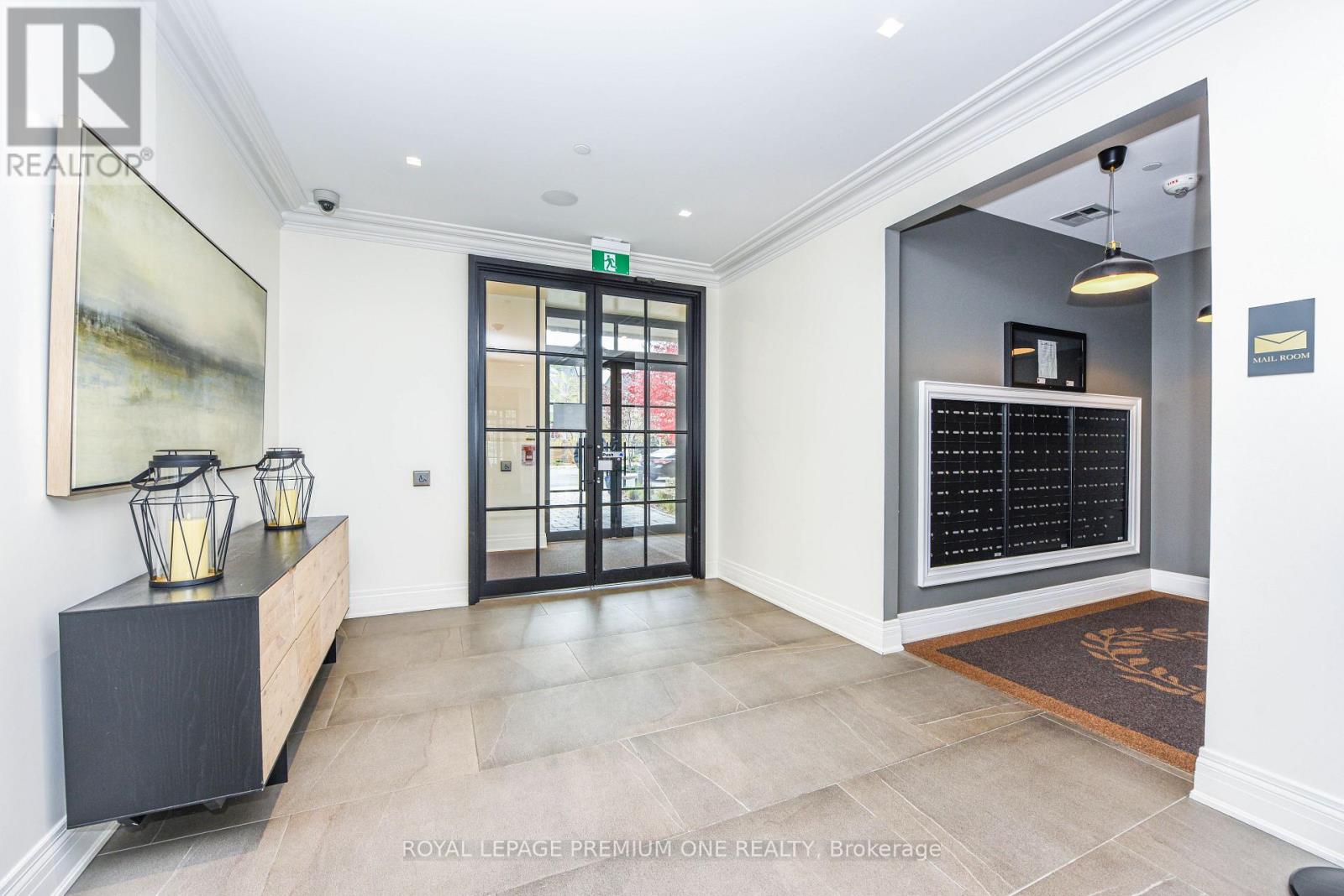 703 - 571 Prince Edward Drive N, Toronto, Ontario  M8X 0A1 - Photo 6 - W12411772