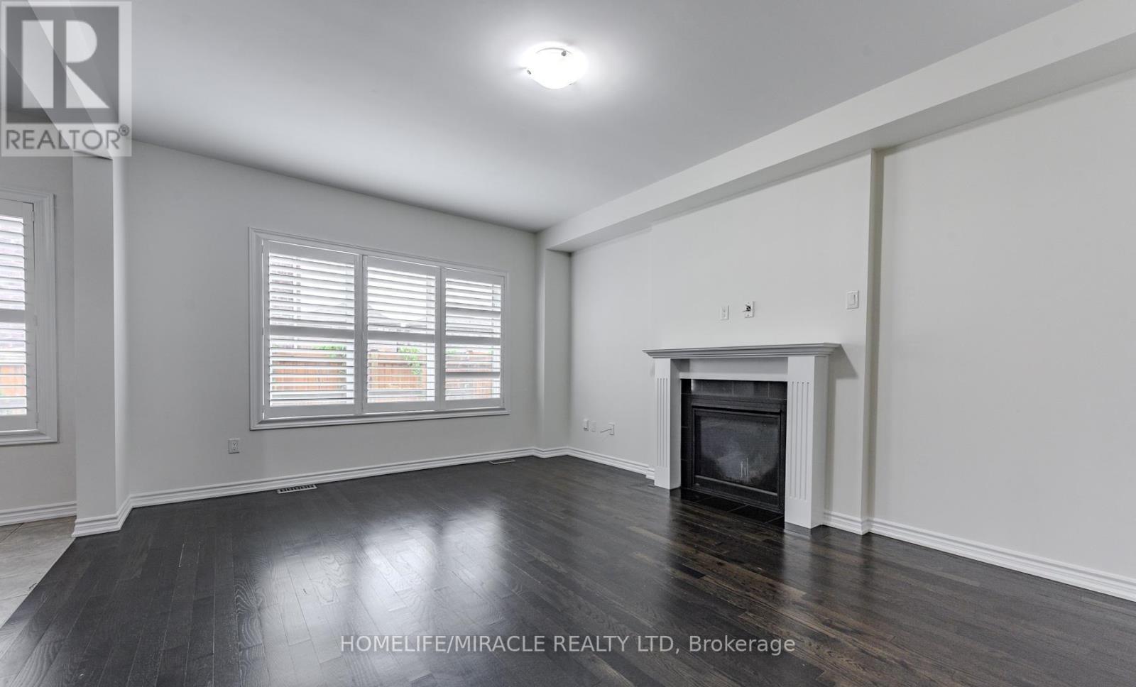 61 Bucksaw Street, Brampton, Ontario  L7A 4P8 - Photo 10 - W12411789