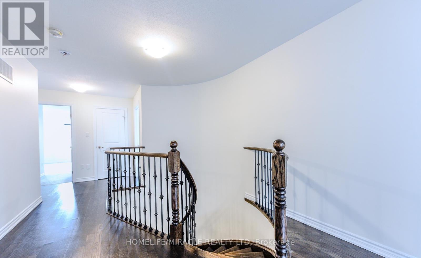 61 Bucksaw Street, Brampton, Ontario  L7A 4P8 - Photo 19 - W12411789