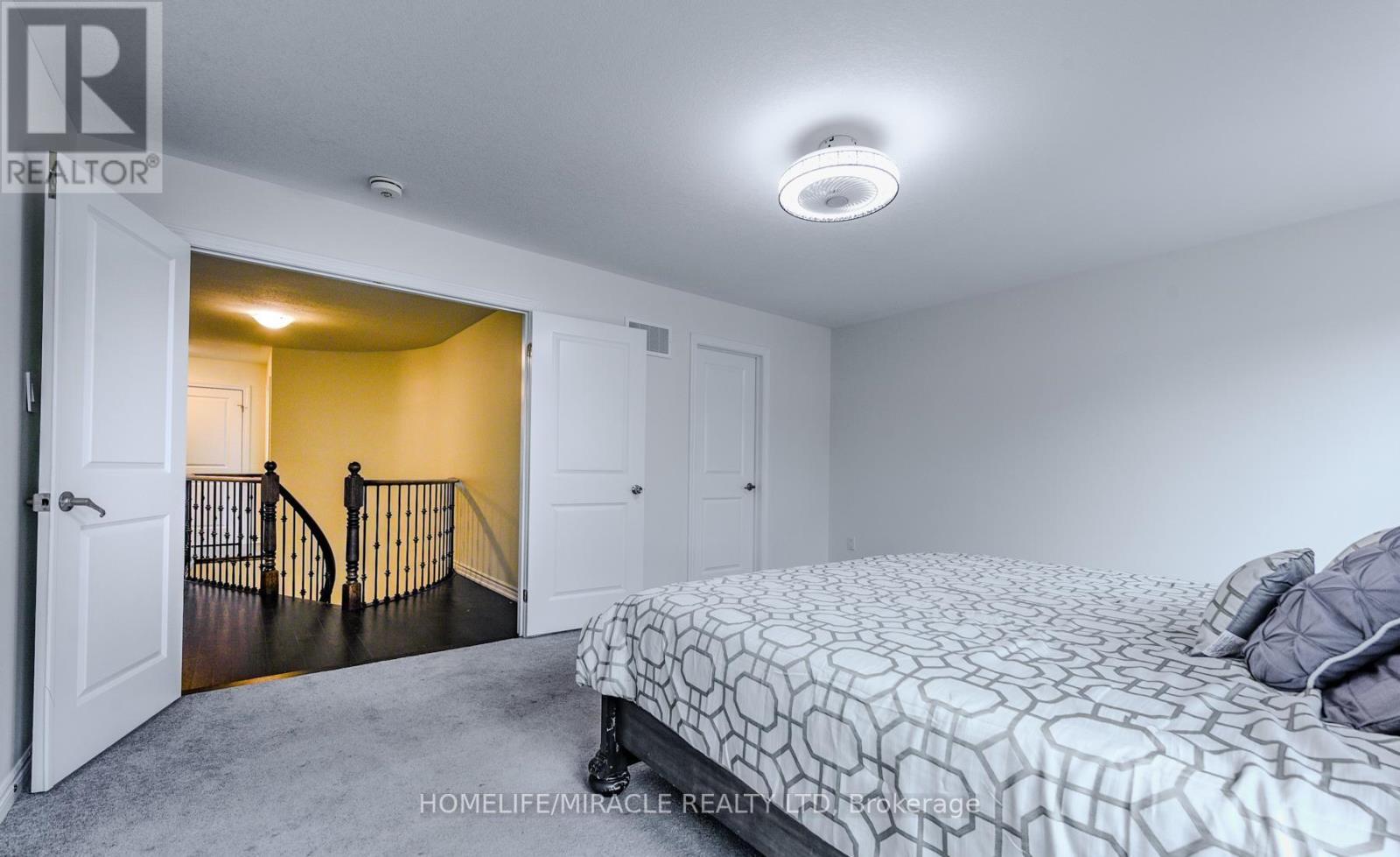 61 Bucksaw Street, Brampton, Ontario  L7A 4P8 - Photo 22 - W12411789