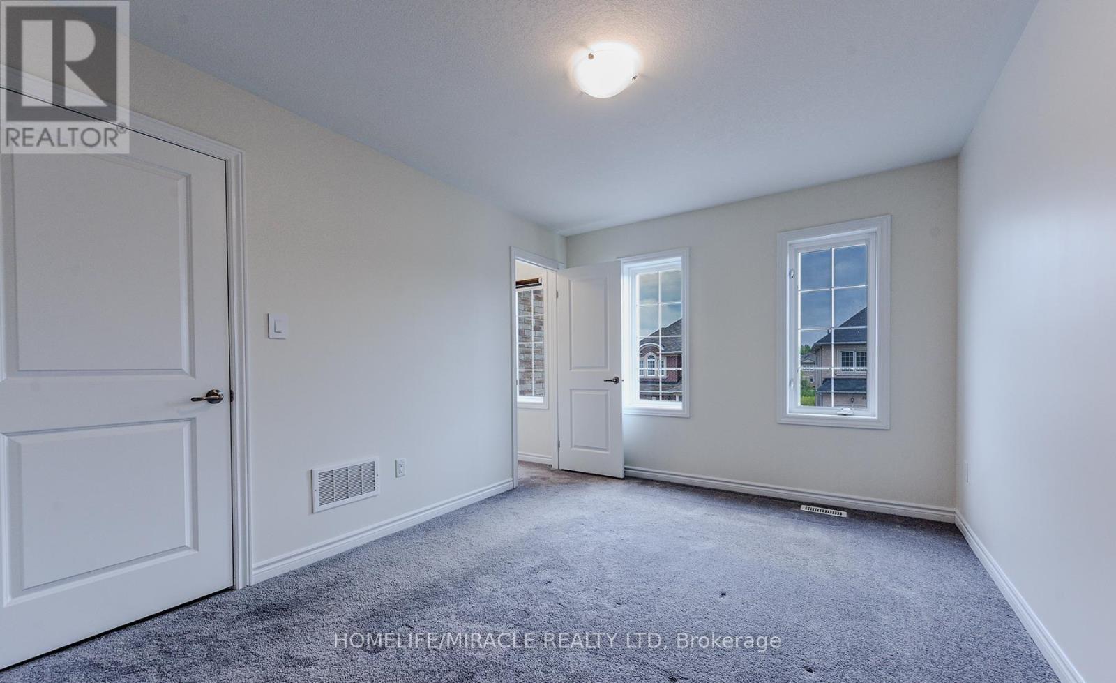61 Bucksaw Street, Brampton, Ontario  L7A 4P8 - Photo 27 - W12411789
