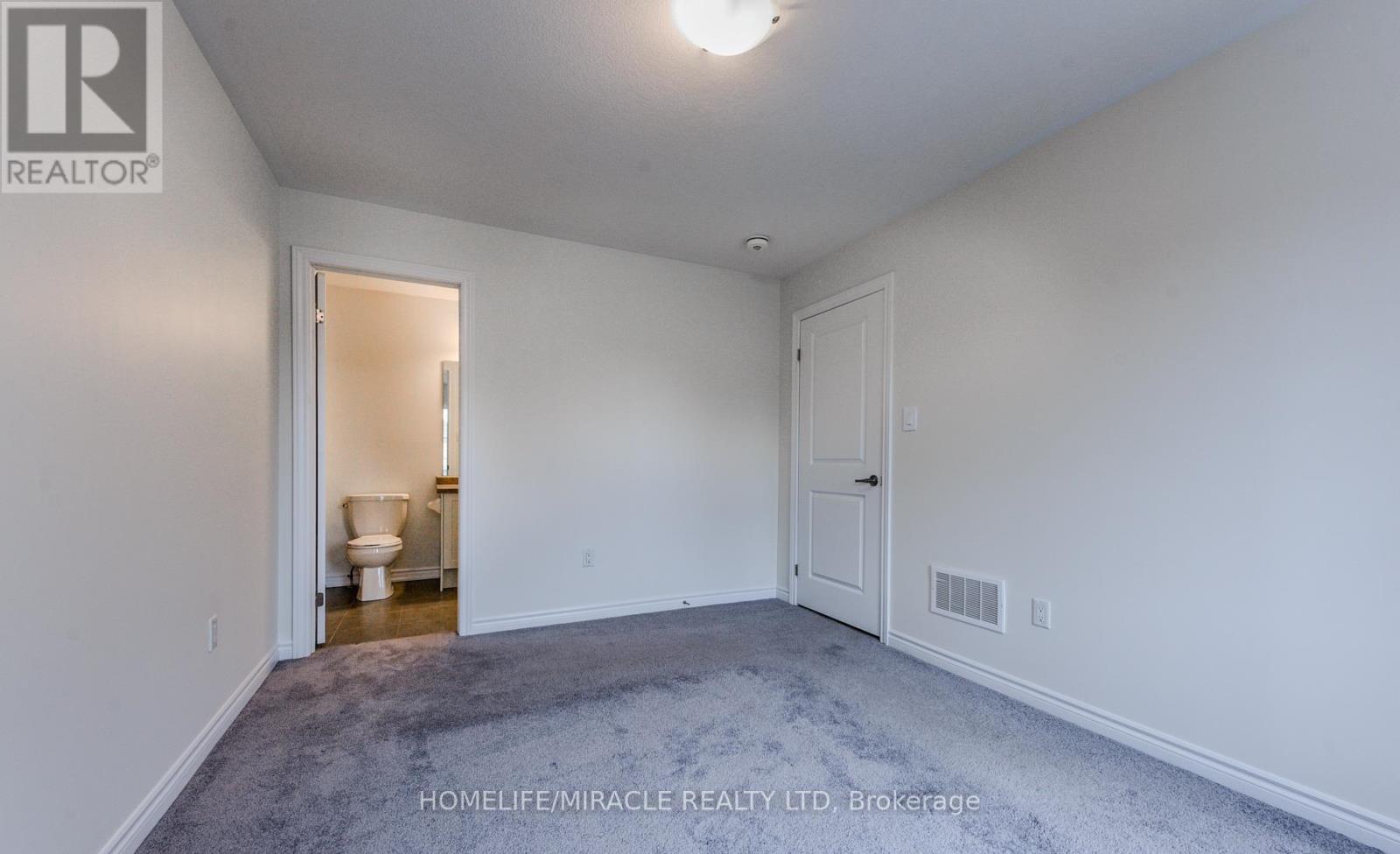 61 Bucksaw Street, Brampton, Ontario  L7A 4P8 - Photo 28 - W12411789
