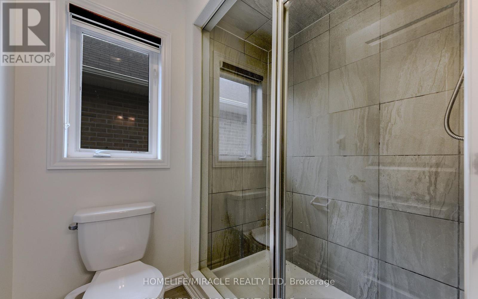 61 Bucksaw Street, Brampton, Ontario  L7A 4P8 - Photo 40 - W12411789