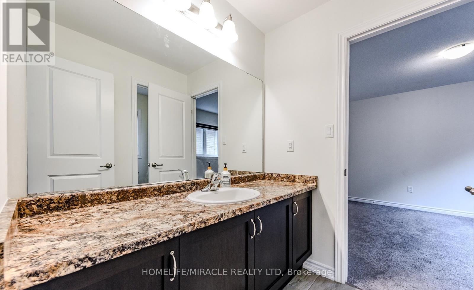 61 Bucksaw Street, Brampton, Ontario  L7A 4P8 - Photo 41 - W12411789