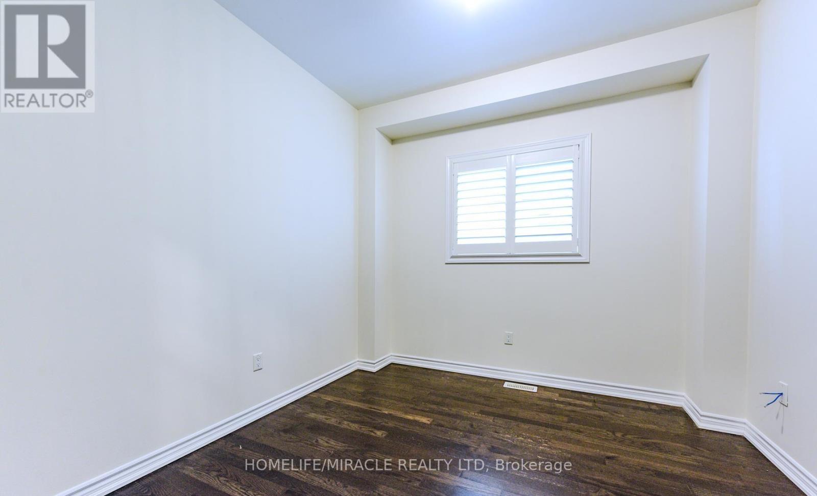 61 Bucksaw Street, Brampton, Ontario  L7A 4P8 - Photo 8 - W12411789