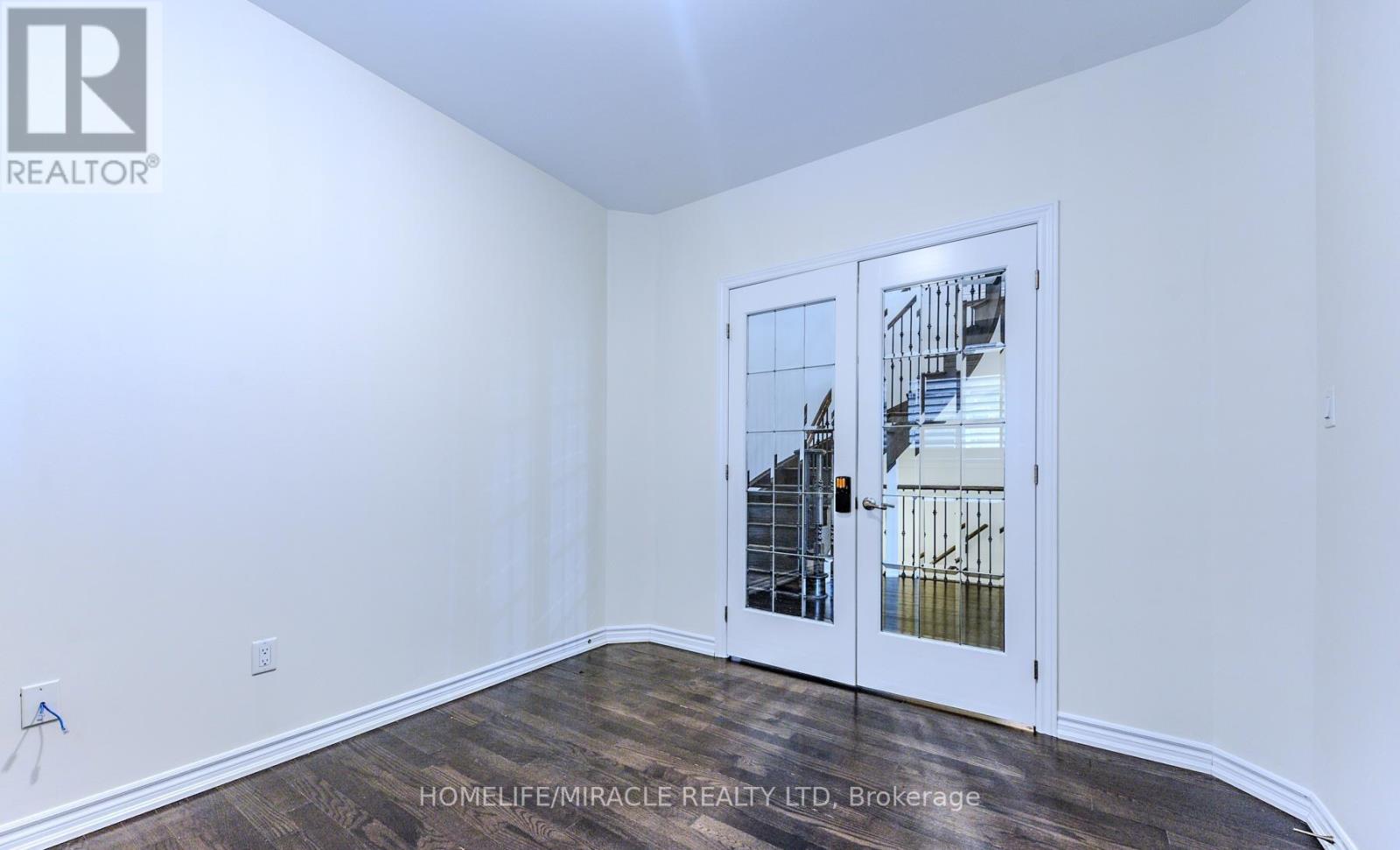 61 Bucksaw Street, Brampton, Ontario  L7A 4P8 - Photo 9 - W12411789