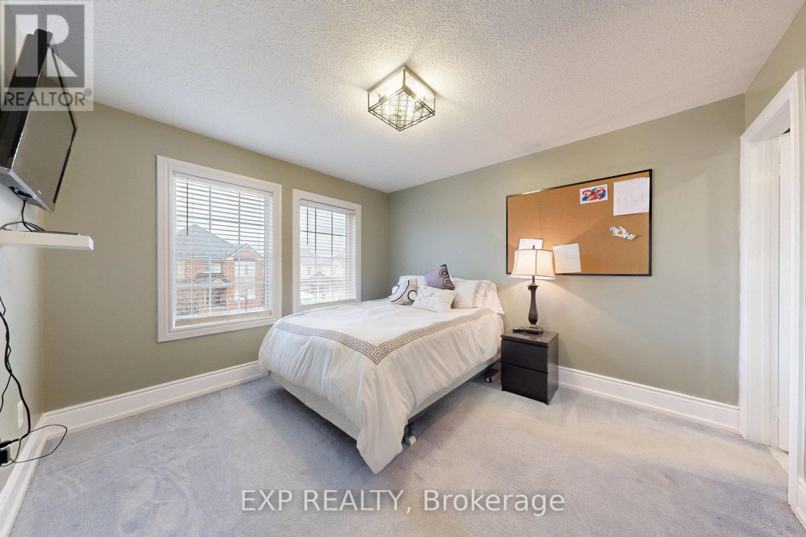 100 Dells Crescent, Brampton, Ontario  L7A 2X1 - Photo 21 - W12411809