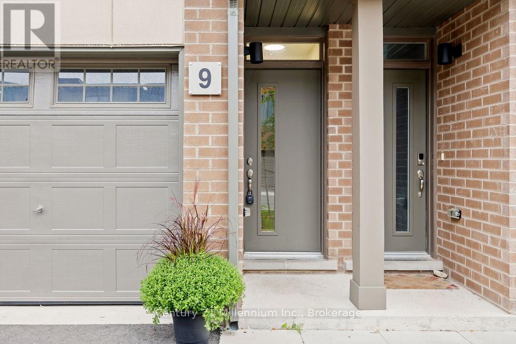 9 Winters Crescent, Collingwood, Ontario  L9Y 5T1 - Photo 2 - S12412151