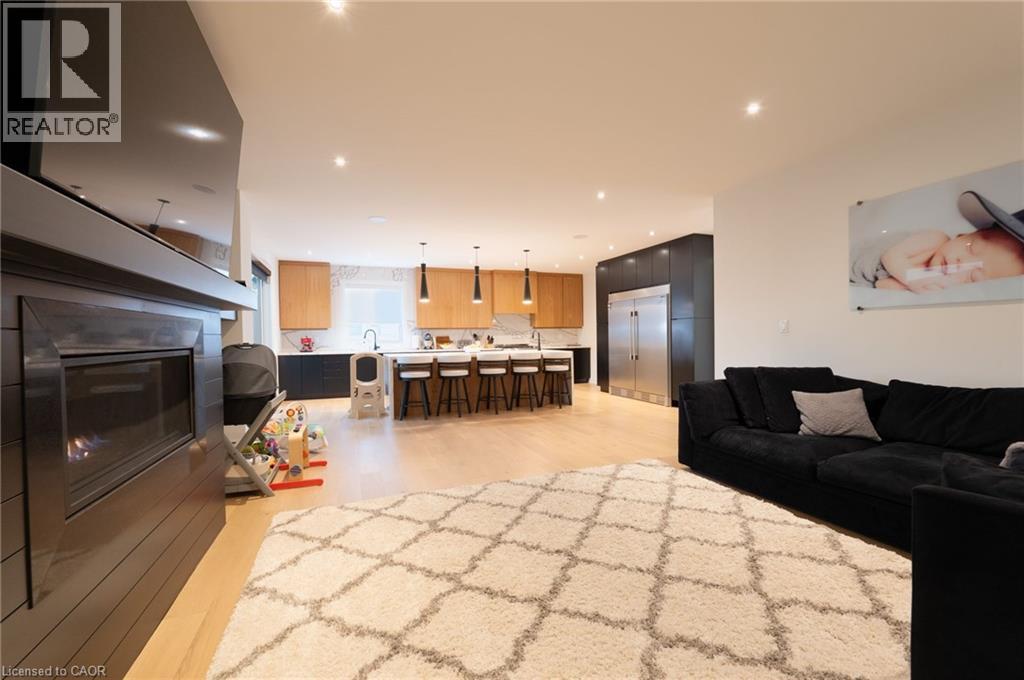 Property at 6 CRISTALLINA Drive image 3