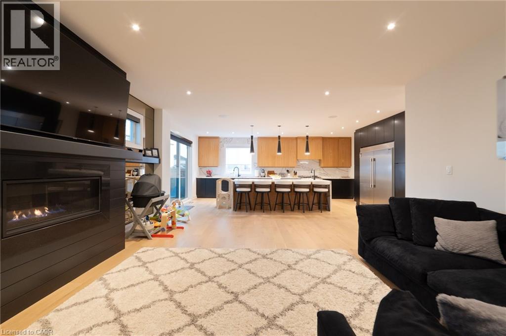 Property at 6 CRISTALLINA Drive image 5