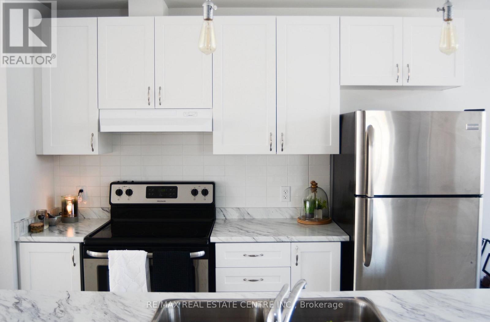 27 - 100 Chester Drive, Cambridge, Ontario  N1T 0C8 - Photo 8 - X12411721