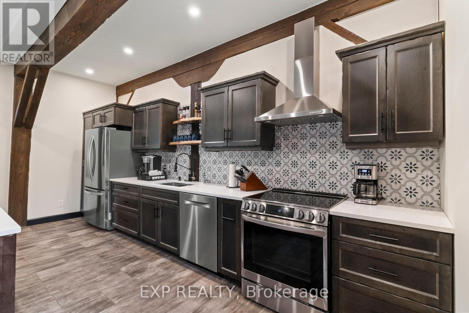 33 Andrew Street, South Bruce, Ontario  N0G 2S0 - Photo 6 - X12411730