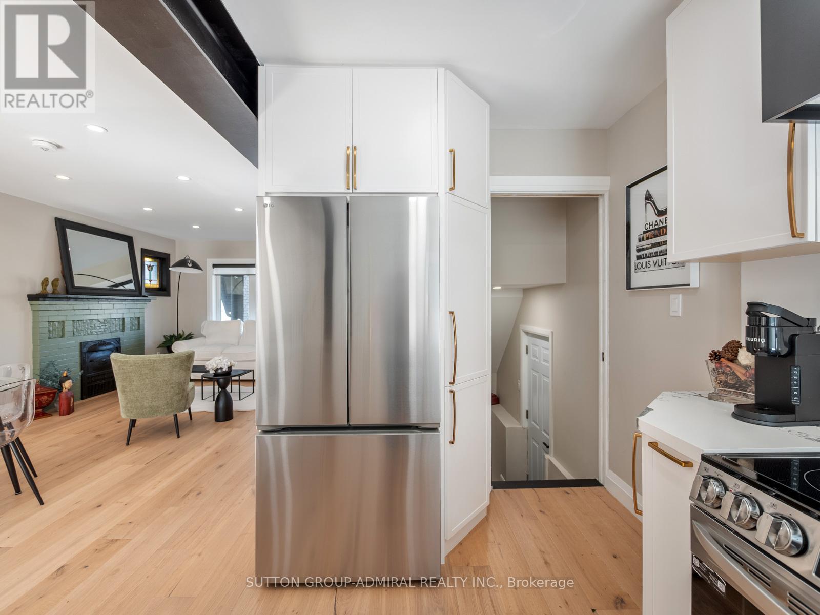 187 Rosslyn Avenue S, Hamilton (Delta), Ontario  L8M 3J4 - Photo 14 - X12411771