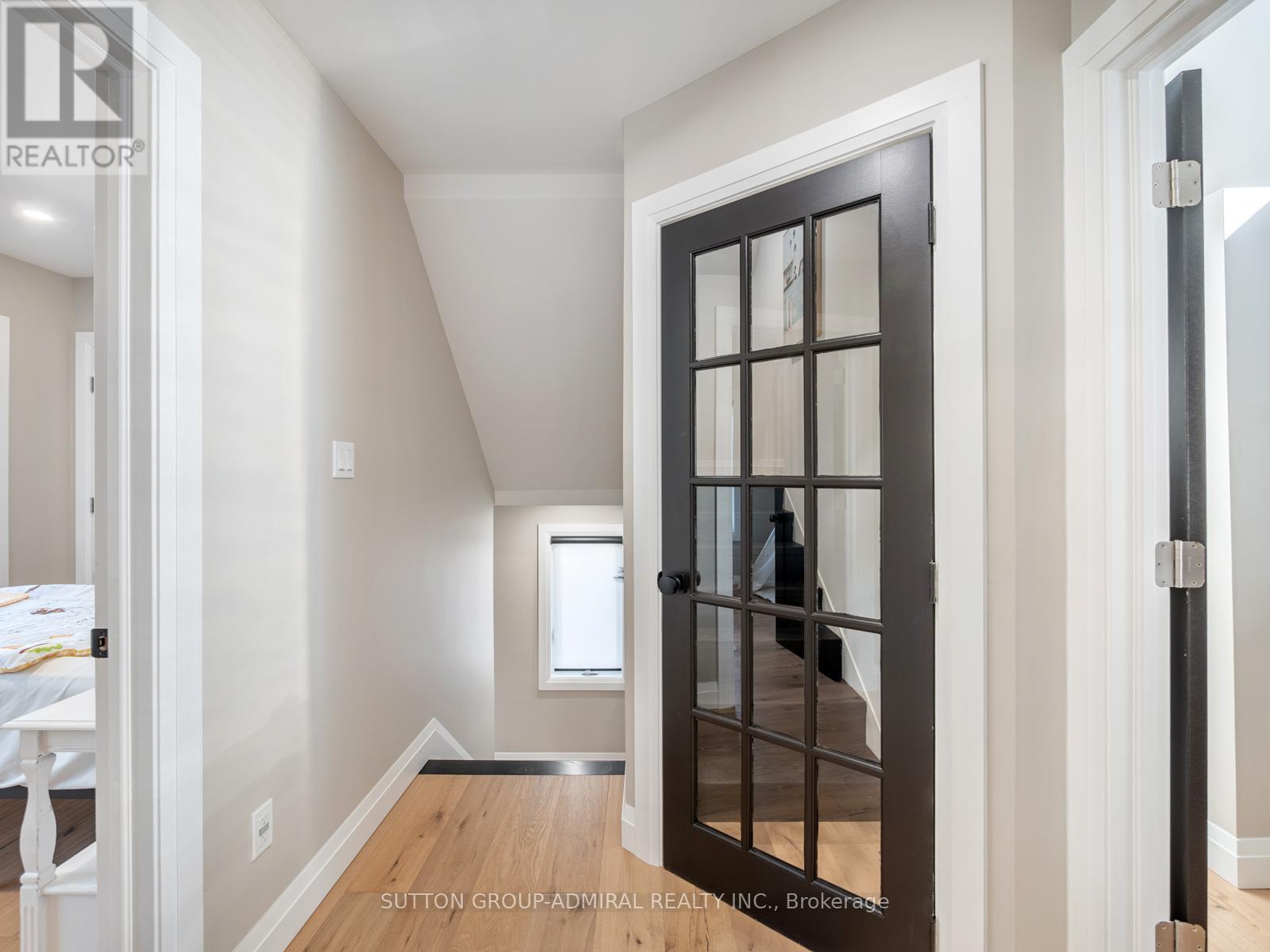 187 Rosslyn Avenue S, Hamilton (Delta), Ontario  L8M 3J4 - Photo 16 - X12411771