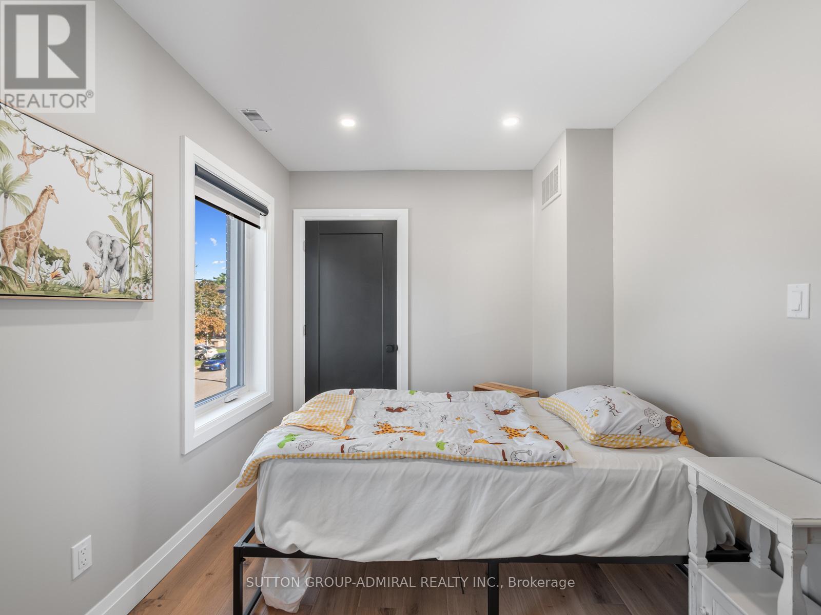 187 Rosslyn Avenue S, Hamilton (Delta), Ontario  L8M 3J4 - Photo 22 - X12411771