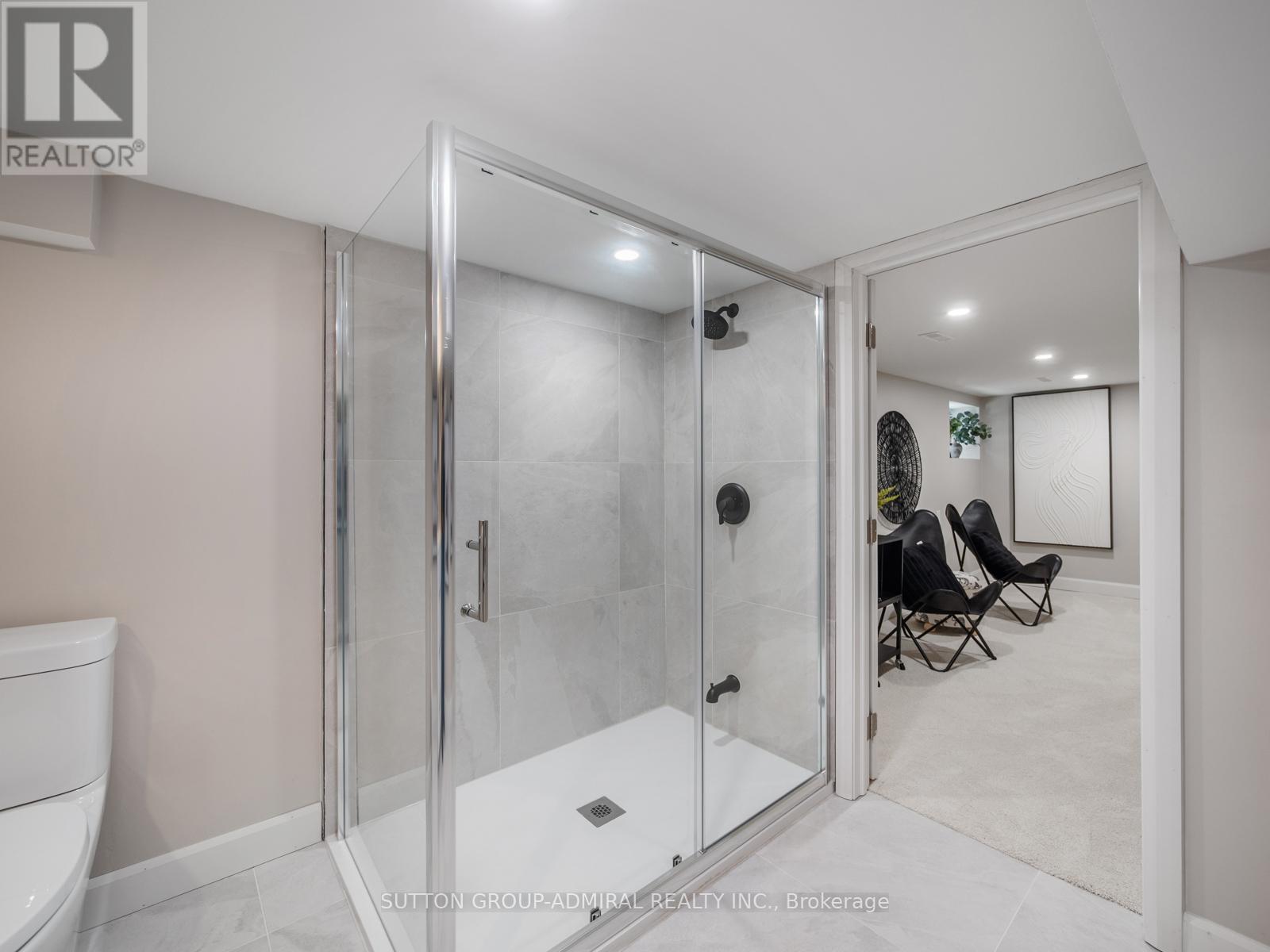 187 Rosslyn Avenue S, Hamilton (Delta), Ontario  L8M 3J4 - Photo 32 - X12411771