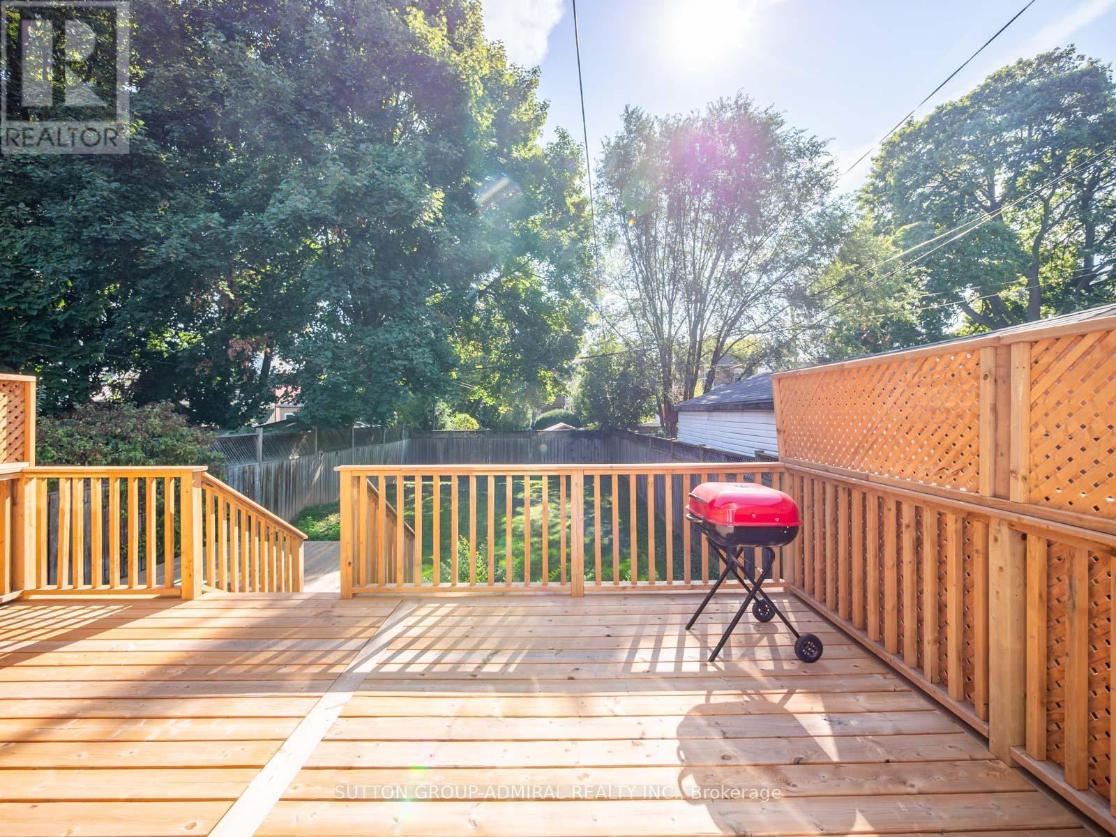 187 Rosslyn Avenue S, Hamilton (Delta), Ontario  L8M 3J4 - Photo 34 - X12411771