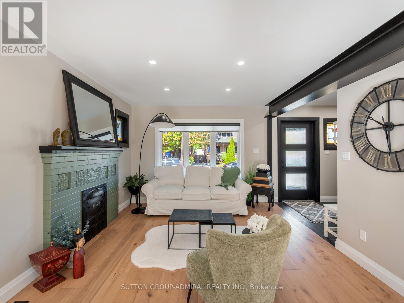 187 Rosslyn Avenue S, Hamilton (Delta), Ontario  L8M 3J4 - Photo 5 - X12411771