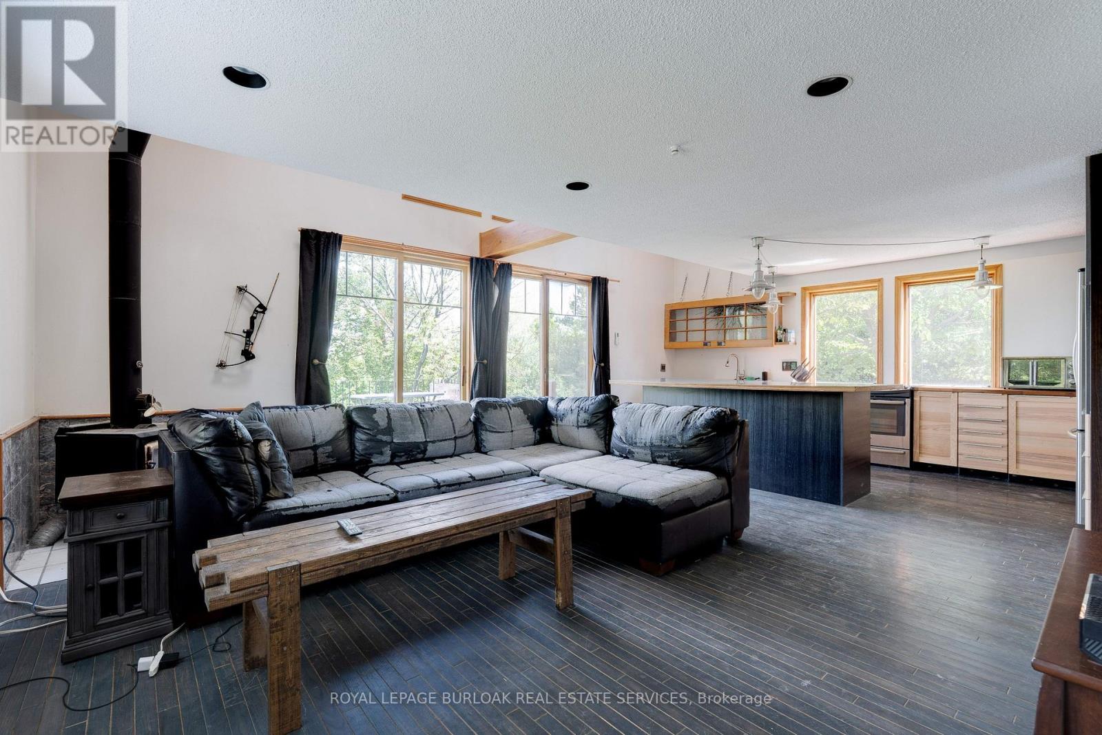 4053 Watson Road S, Puslinch, Ontario  N0B 2J0 - Photo 12 - X12411779