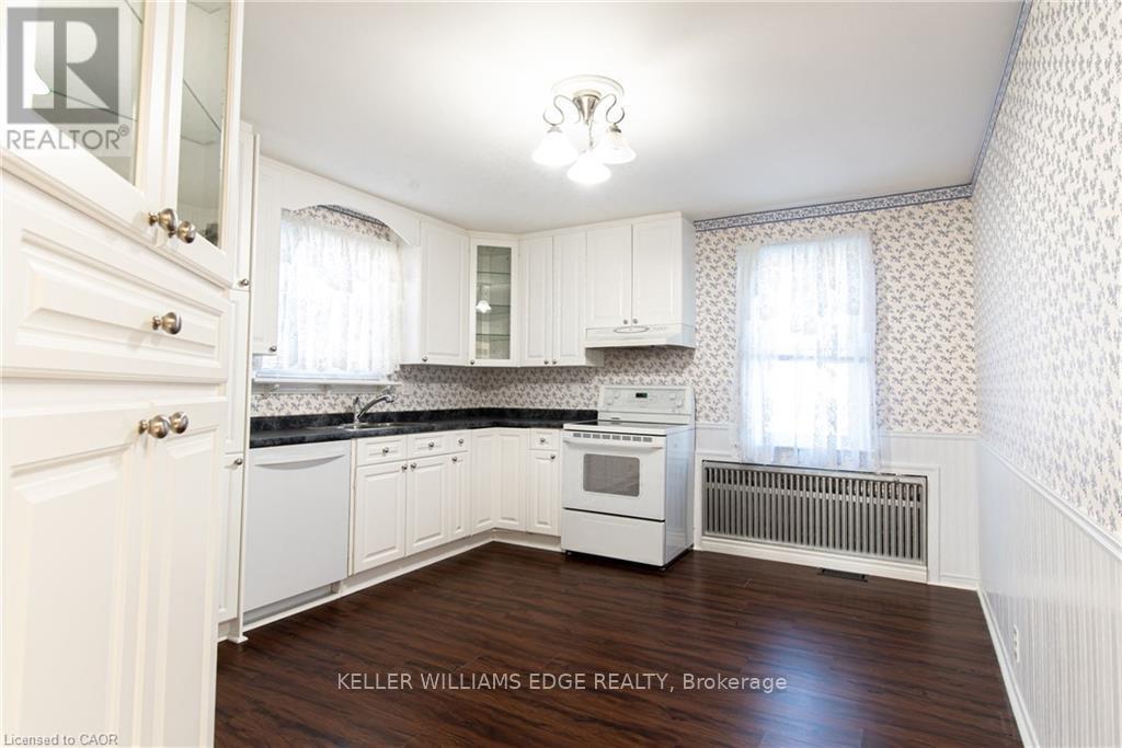 75 Silver Street, Port Colborne, Ontario  L3K 4S4 - Photo 10 - X12411800
