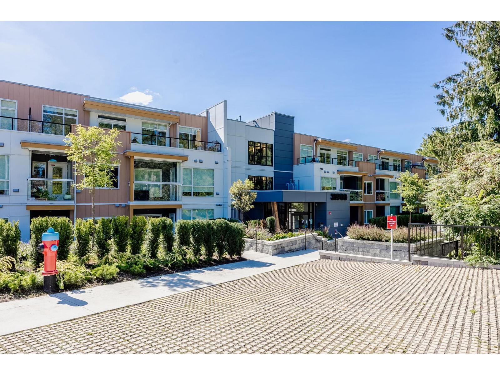 203 31900 Raven Avenue, Mission, British Columbia  V2V 0H5 - Photo 1 - R3048672