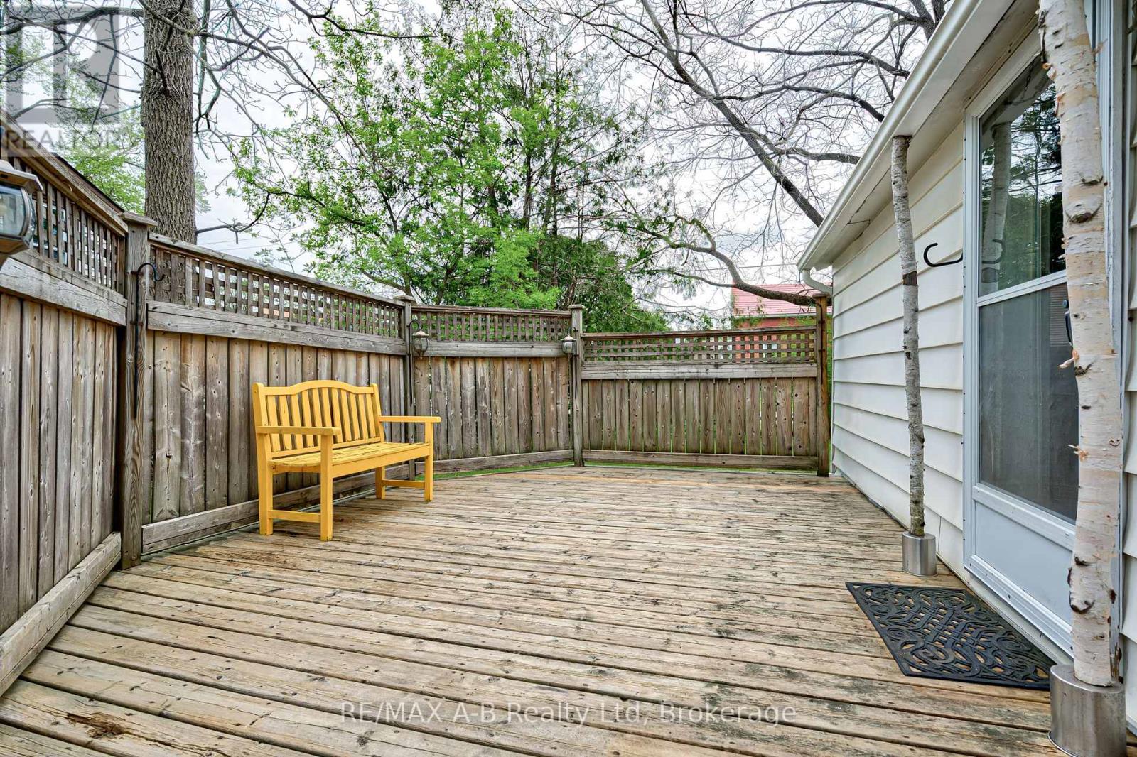 258 Douro Street, Stratford, Ontario  N5A 3S3 - Photo 48 - X12412091