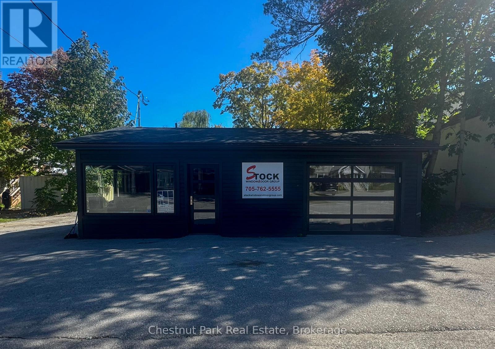 1005 MAPLE AVENUE, Muskoka Lakes, Ontario