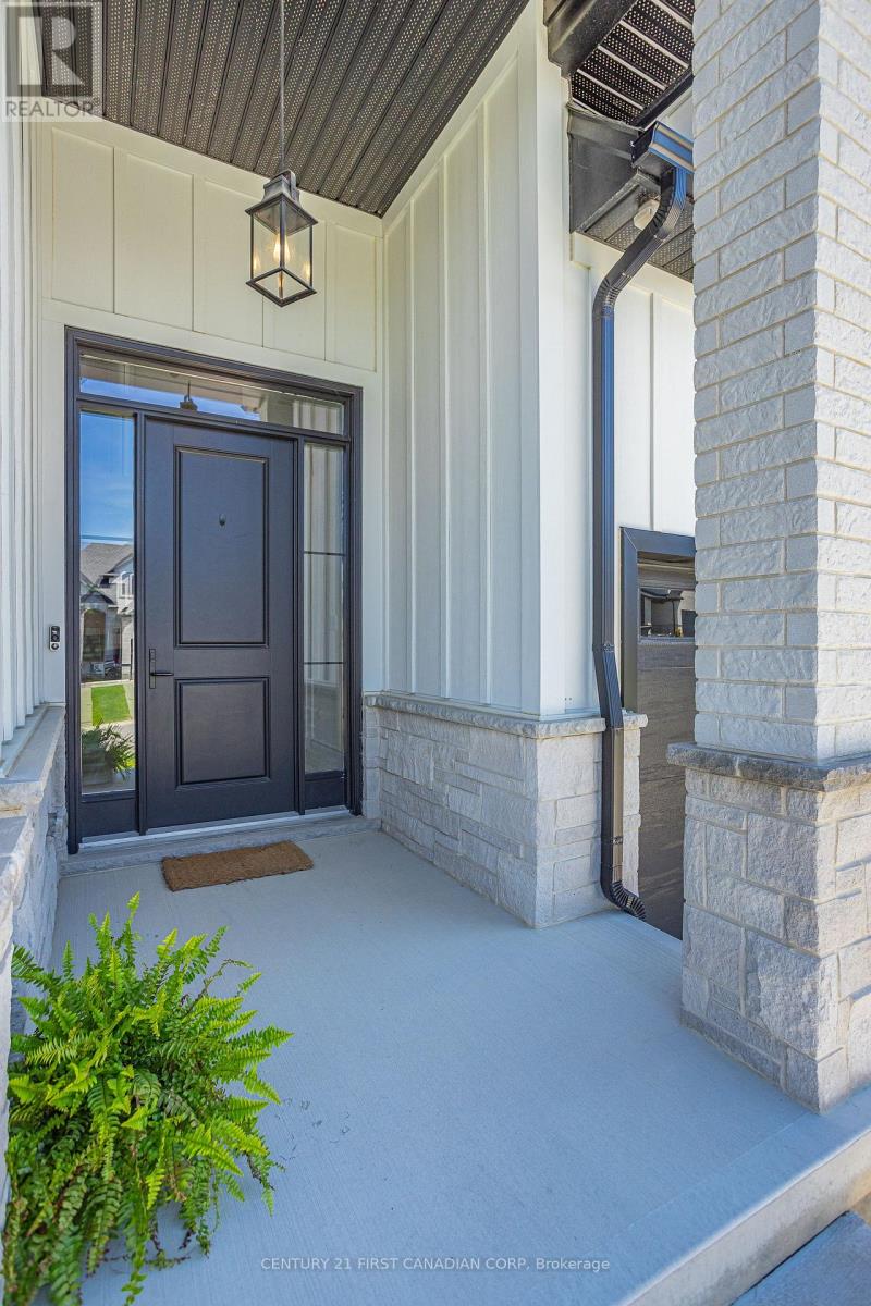 994 Riverbend Road, London South, Ontario  N6K 0J3 - Photo 4 - X12412120
