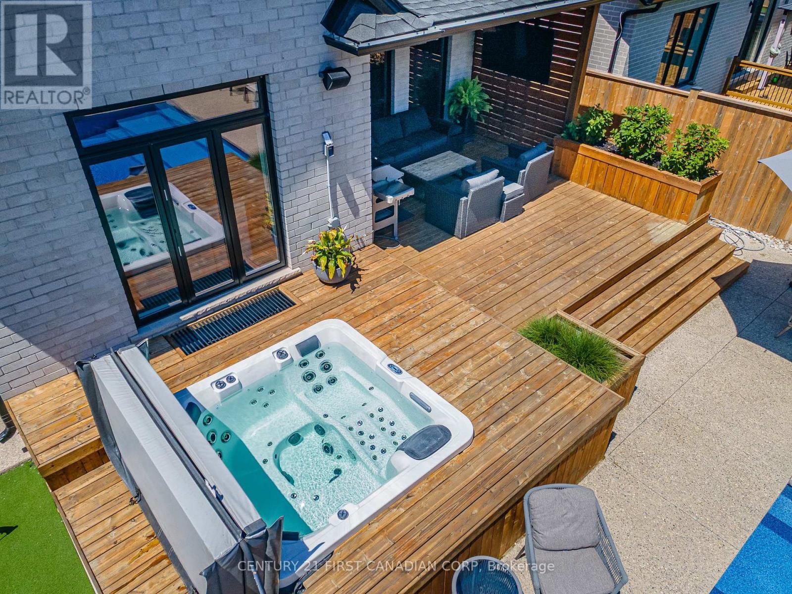 994 Riverbend Road, London South, Ontario  N6K 0J3 - Photo 49 - X12412120