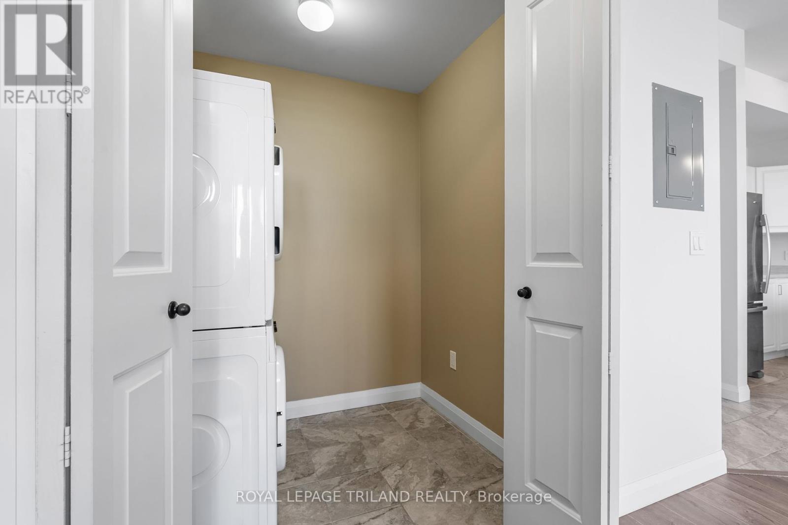 305 - 263 Butler Street, Lucan Biddulph, Ontario  N0M 2J0 - Photo 42 - X12412166