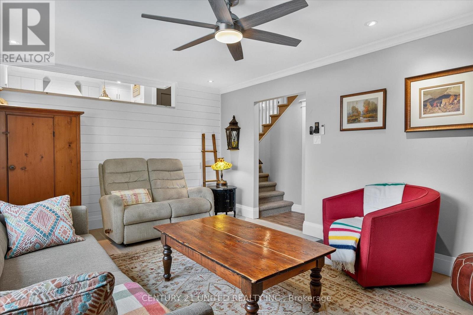 114 Oakwood Crescent, Peterborough, Ontario K9J 1N3 - Photo 14 - X12412142