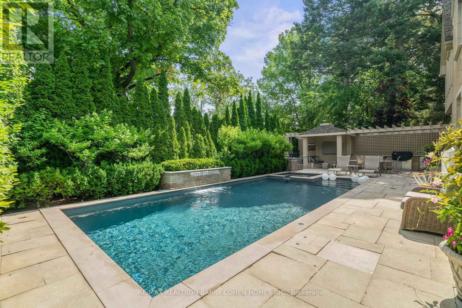 100 Old Forest Hill Road, Toronto, Ontario  M5P 2R5 - Photo 6 - C12411837