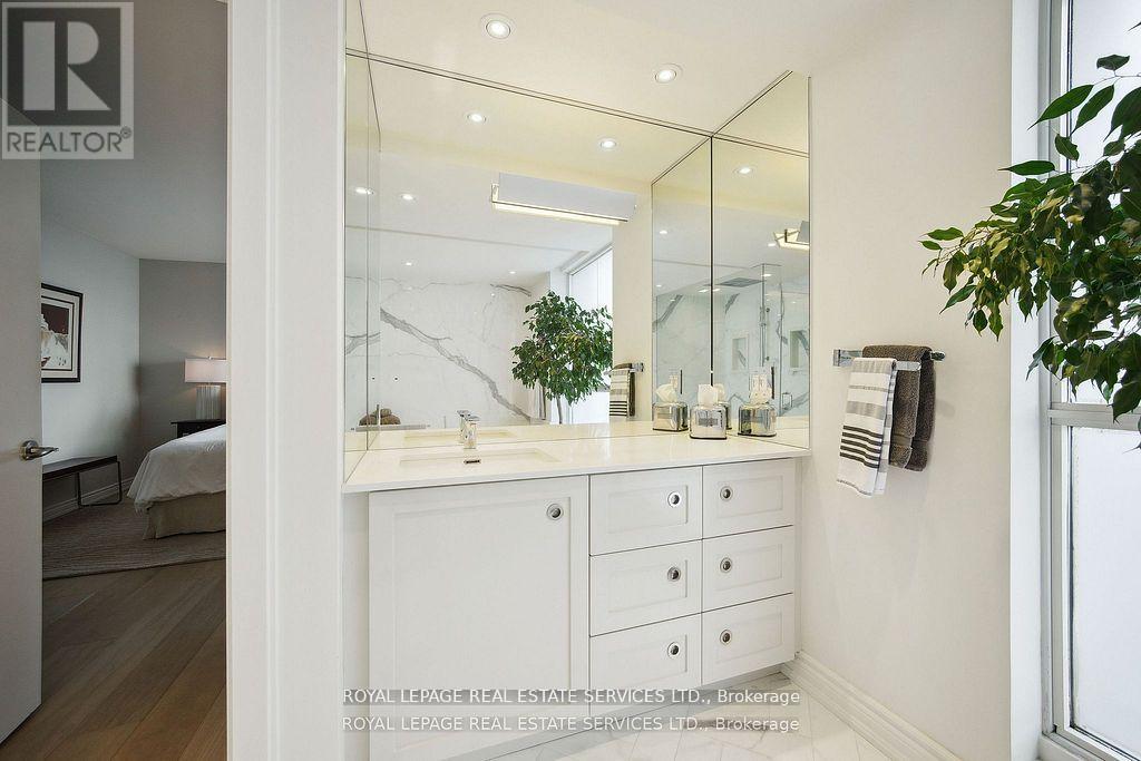 601 - 480 Queens Quay W, Toronto, Ontario  M5V 2Y5 - Photo 17 - C12411845