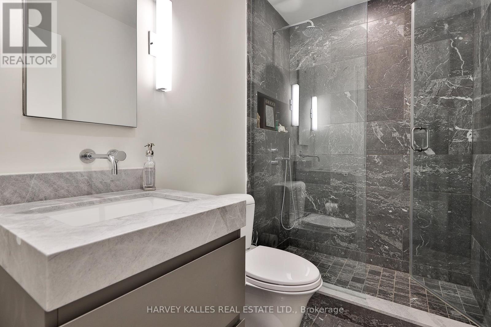 49 Foxbar Road, Toronto, Ontario  M4V 2G5 - Photo 35 - C12411847