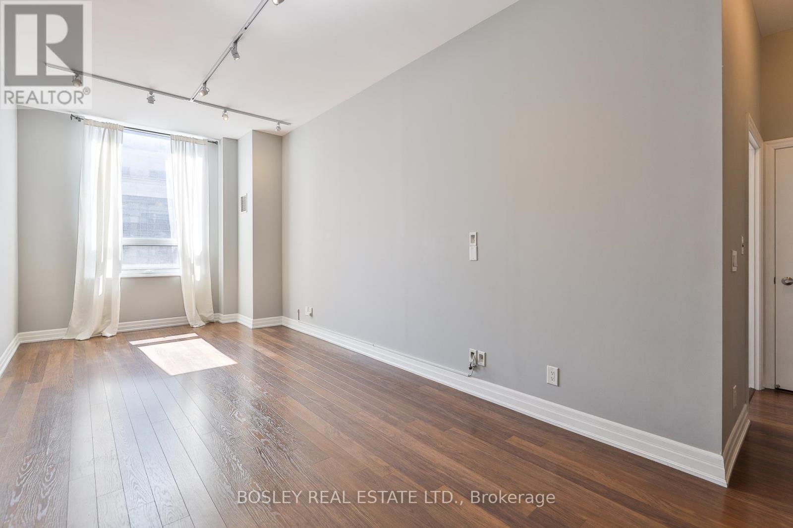 201 - 500 St Clair Avenue W, Toronto, Ontario  M6C 1A8 - Photo 3 - C12411868