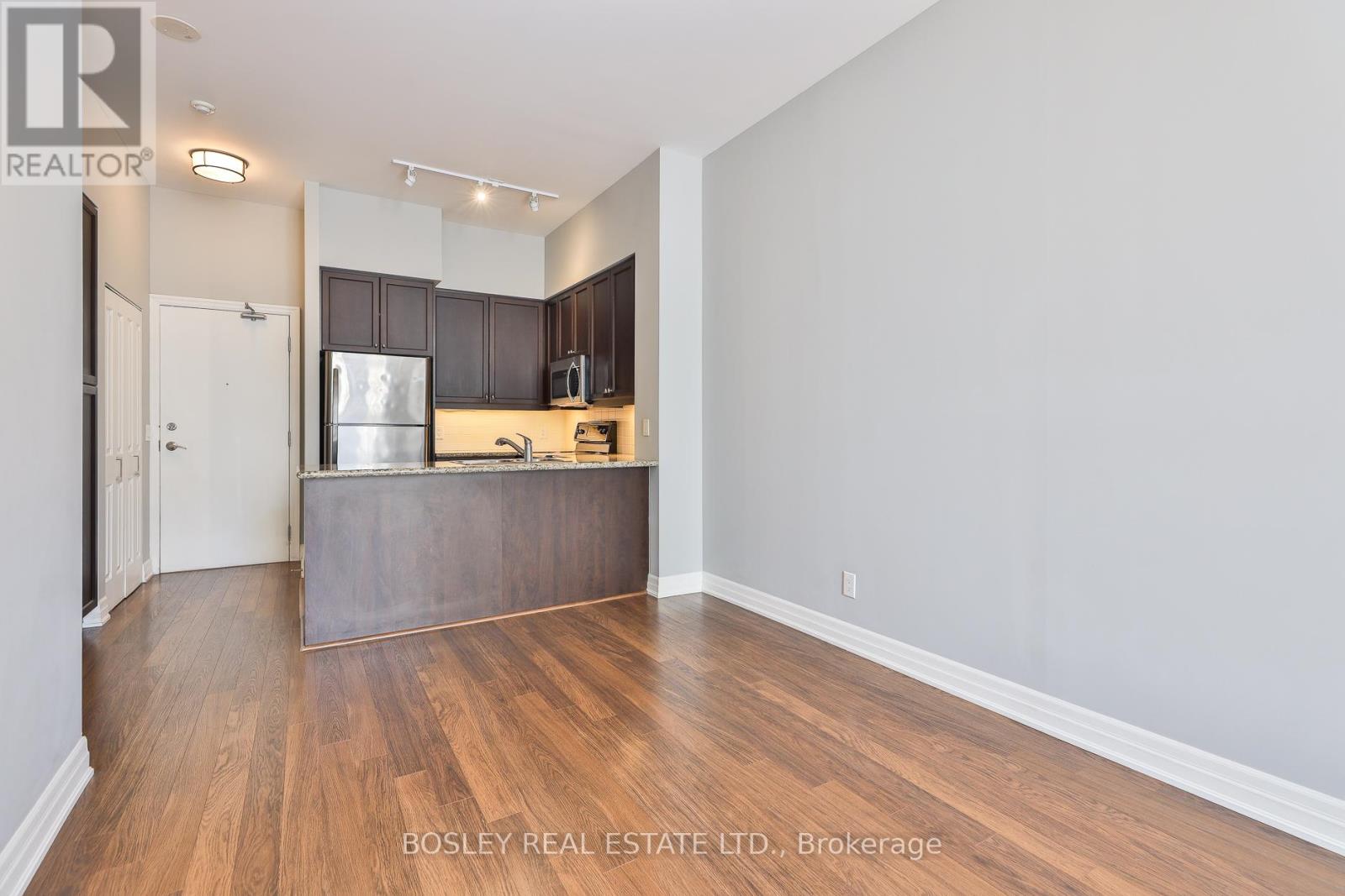 201 - 500 St Clair Avenue W, Toronto, Ontario  M6C 1A8 - Photo 9 - C12411868