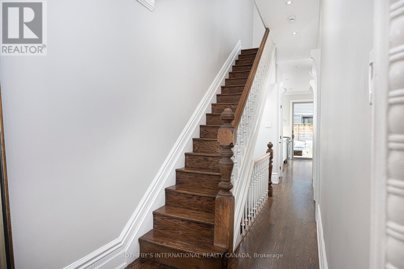 54 Stanley Terrace Avenue, Toronto, Ontario  M6J 2R4 - Photo 13 - C12411924