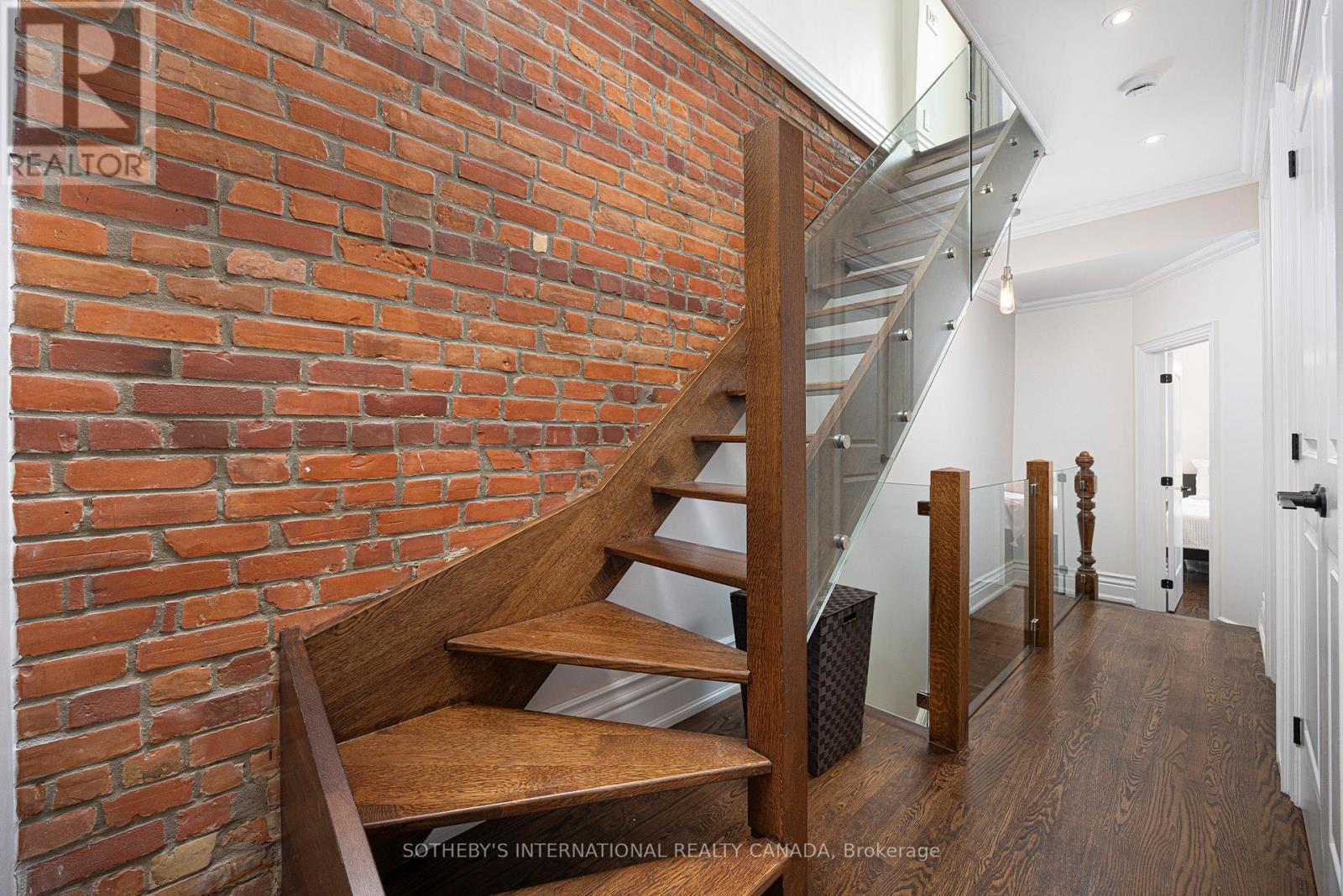 54 Stanley Terrace Avenue, Toronto, Ontario  M6J 2R4 - Photo 18 - C12411924