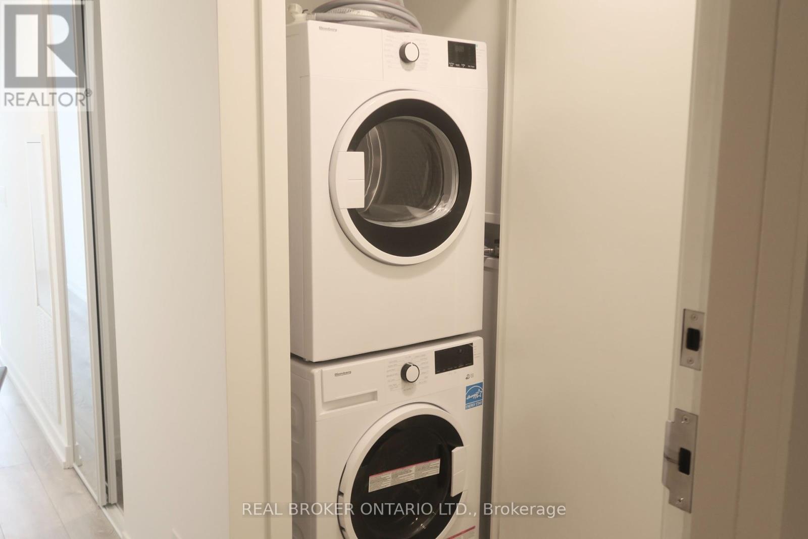 1907 - 2020 Bathurst Street, Toronto (Humewood-Cedarvale), Ontario  M5P 0A6 - Photo 6 - C12411961