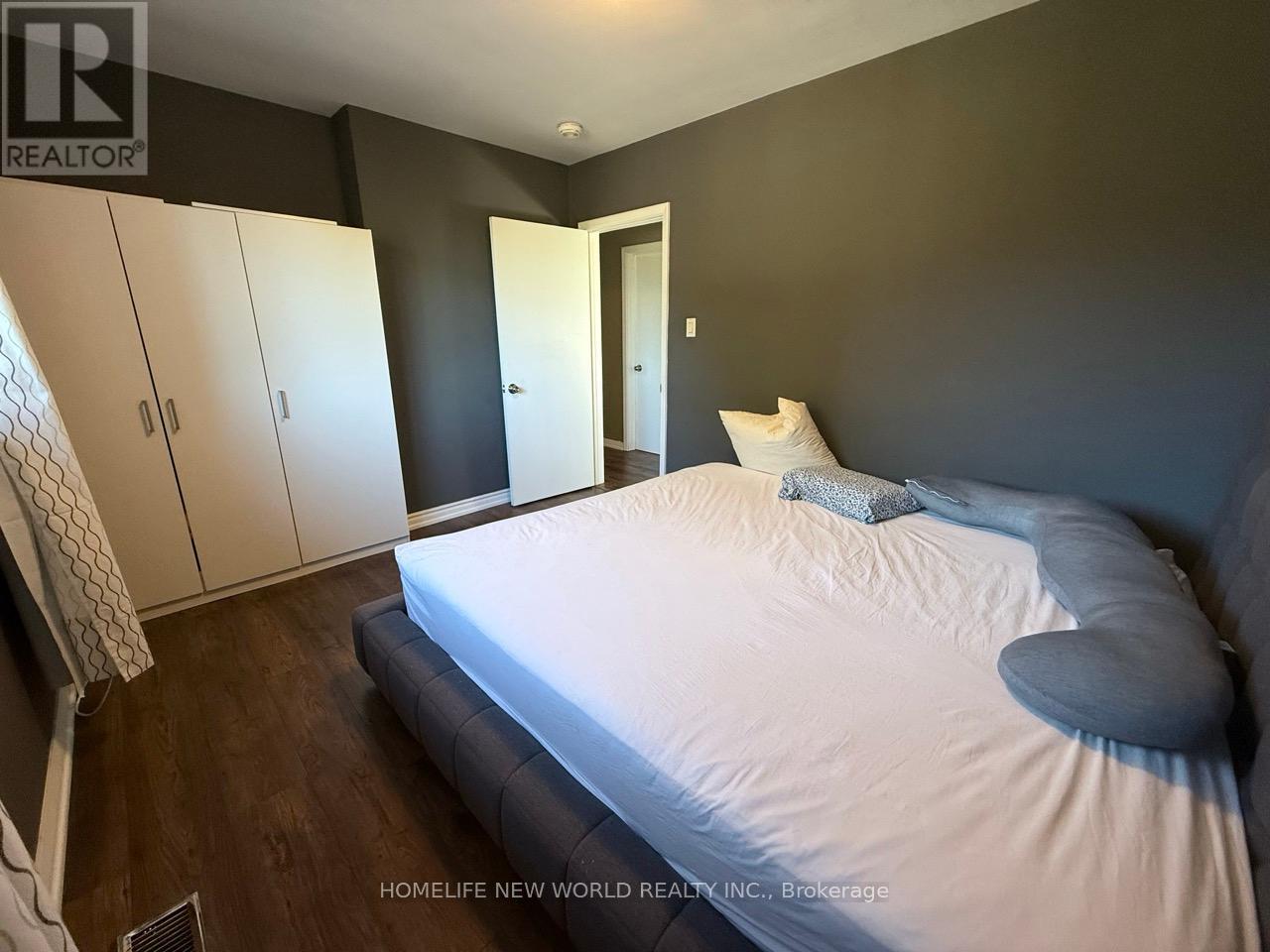 1-Bedroom Facing Backyard - 30 Castlegrove Boulevard, Toronto, Ontario  M3A 1L1 - Photo 7 - C12411995
