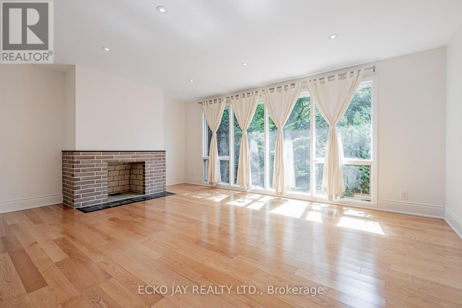 46 Wallingford Road, Toronto, Ontario  M3A 2T9 - Photo 7 - C12412026