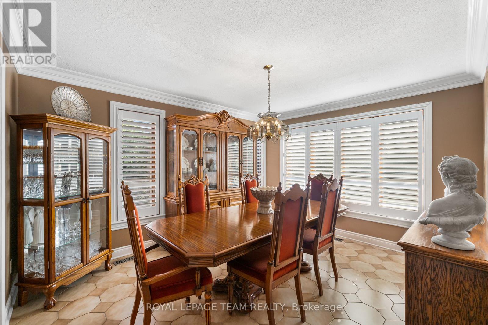 6501 Wellwood Street, Ottawa, Ontario  K4P 1G2 - Photo 10 - X12412155