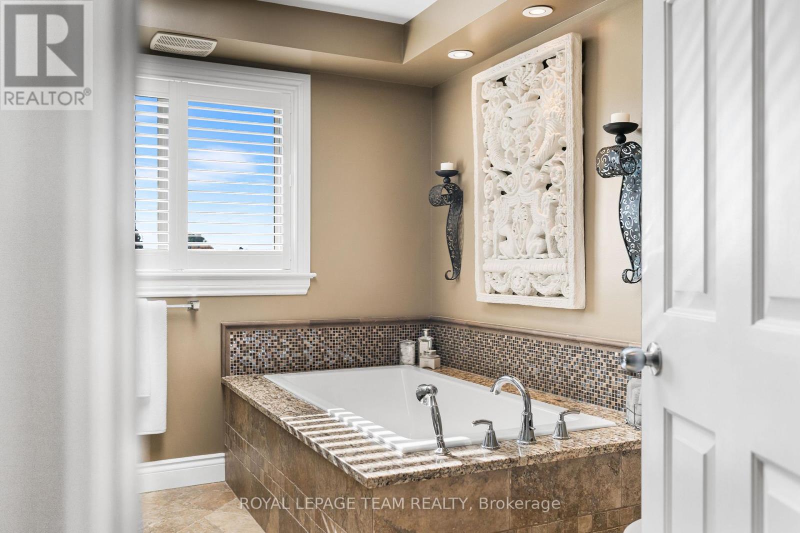 6501 Wellwood Street, Ottawa, Ontario  K4P 1G2 - Photo 23 - X12412155