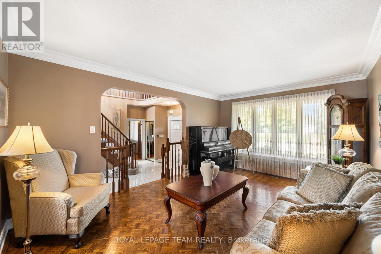 6501 Wellwood Street, Ottawa, Ontario  K4P 1G2 - Photo 9 - X12412155