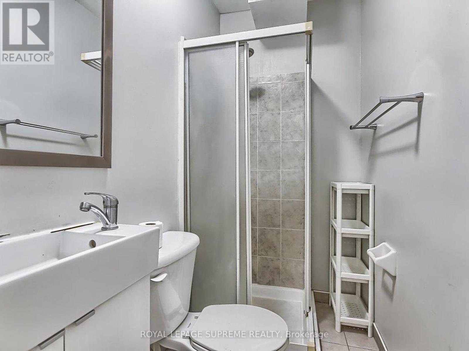 370 Jones Avenue, Toronto (Blake-Jones), Ontario  M4J 3G3 - Photo 39 - E12411899