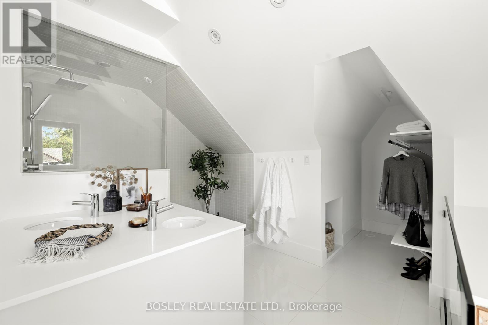 137 Munro Street, Toronto, Ontario  M4M 2B8 - Photo 23 - E12411947